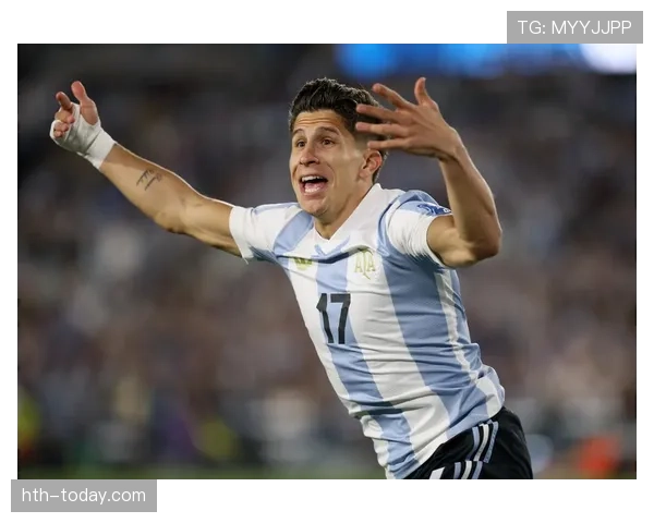 斯卡洛尼战术灵活调整，阿根廷队世界杯征途表现稳健值得关注